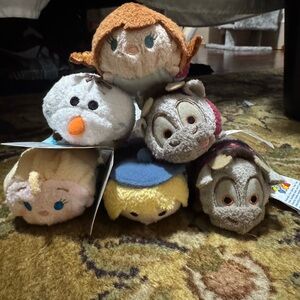 Frozen Tsum Tsum set of 6 bundle!